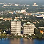 Lake View Condo Close To Disney